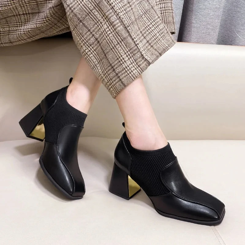 Spring Women's Shoes Versatile Deep Mouth Square Head Short Boots Thick Heels Comfortable Temperament Versatile Short Boots
Spring Women's Shoes Versatile Deep Mouth Square Head Short Boots Thick Heels Comfortable Temperament Versatile Short Boots