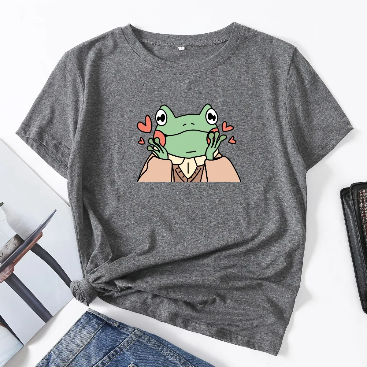 Cute Frog Shirt Love Heart Woman T-Shirt Short Sleeve T-Shirts Summer Tops for Women Cotton Graphic Tee Female Shirt Clothes
Cute Frog Shirt Love Heart Woman T-Shirt Short Sleeve T-Shirts Summer Tops for Women Cotton Graphic Tee Female Shirt Clothes