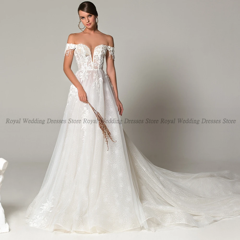 High Quality A Line Wedding Dresses V Neck Draped Applique Off-the-shoulder Open Beck 2022 Summer Floor Length Gowns Robe De Ma
High Quality A Line Wedding Dresses V Neck Draped Applique Off-the-shoulder Open Beck 2022 Summer Floor Length Gowns Robe De Ma