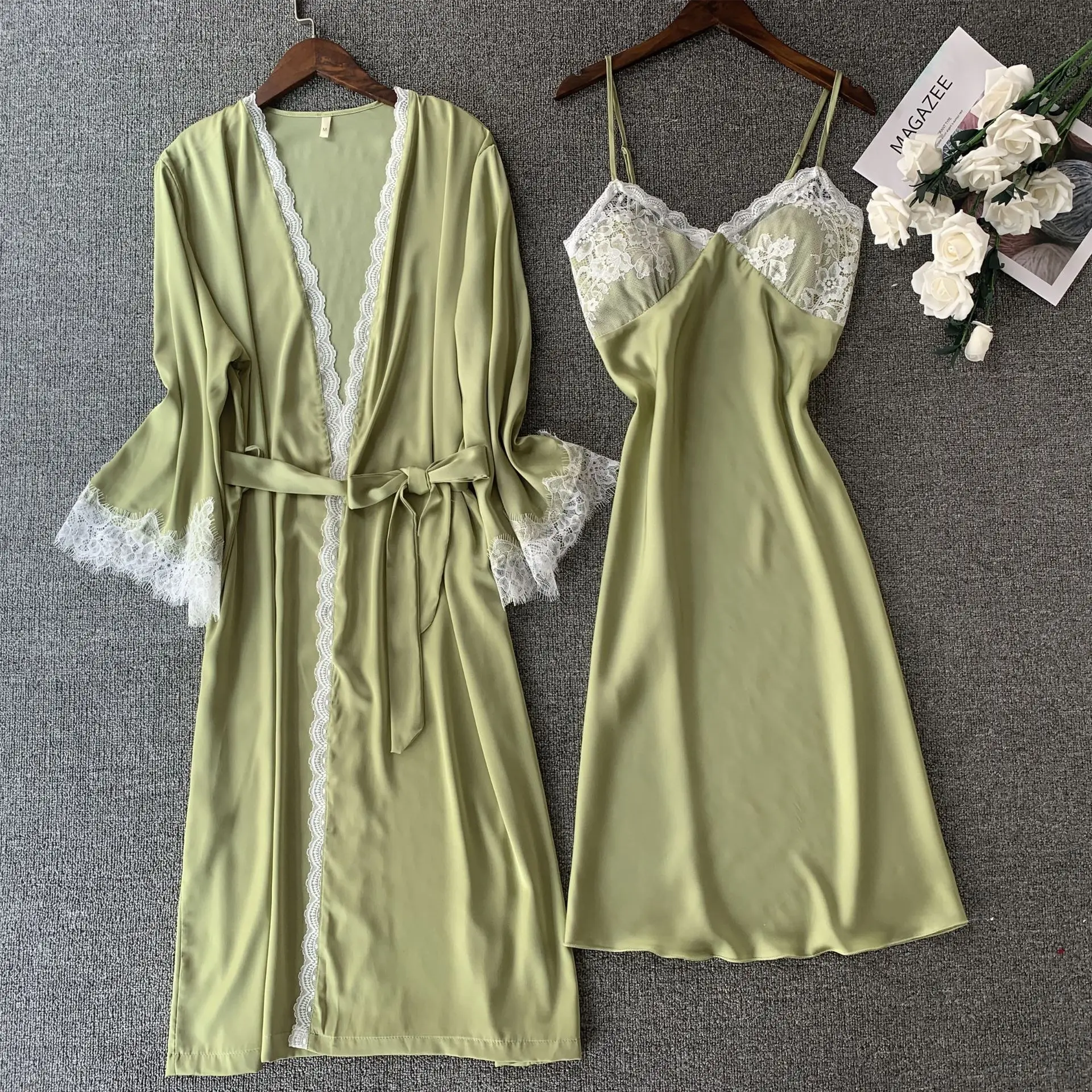 Silk Robes Set for Women's Autumn Newest Nightdress Long-sleeved Nightgown Two-piece Sexy Silk Pajamas Long Lounge Set
Silk Robes Set for Women's Autumn Newest Nightdress Long-sleeved Nightgown Two-piece Sexy Silk Pajamas Long Lounge Set