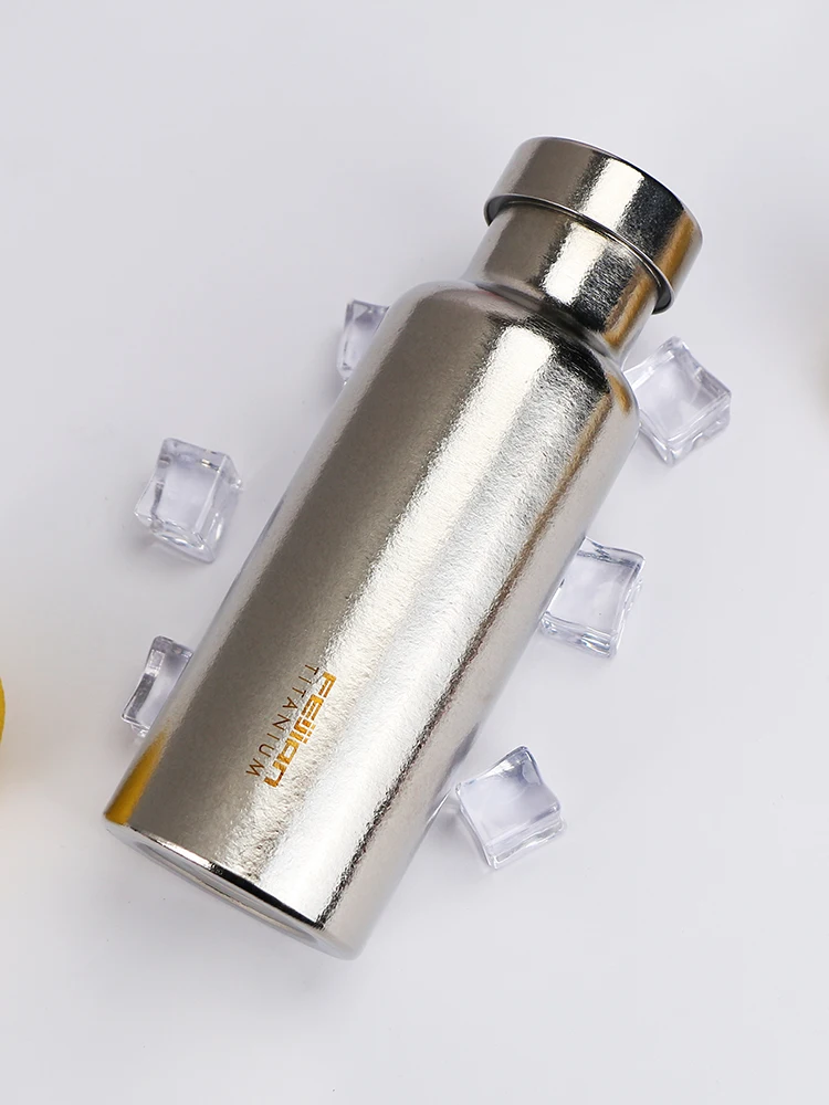 Sports Kettle Fitness Portable Pure Titanium Thermos Double Layer Outdoor Titanium Water Cup Men's Cup Simple 500ml
Sports Kettle Fitness Portable Pure Titanium Thermos Double Layer Outdoor Titanium Water Cup Men's Cup Simple 500ml