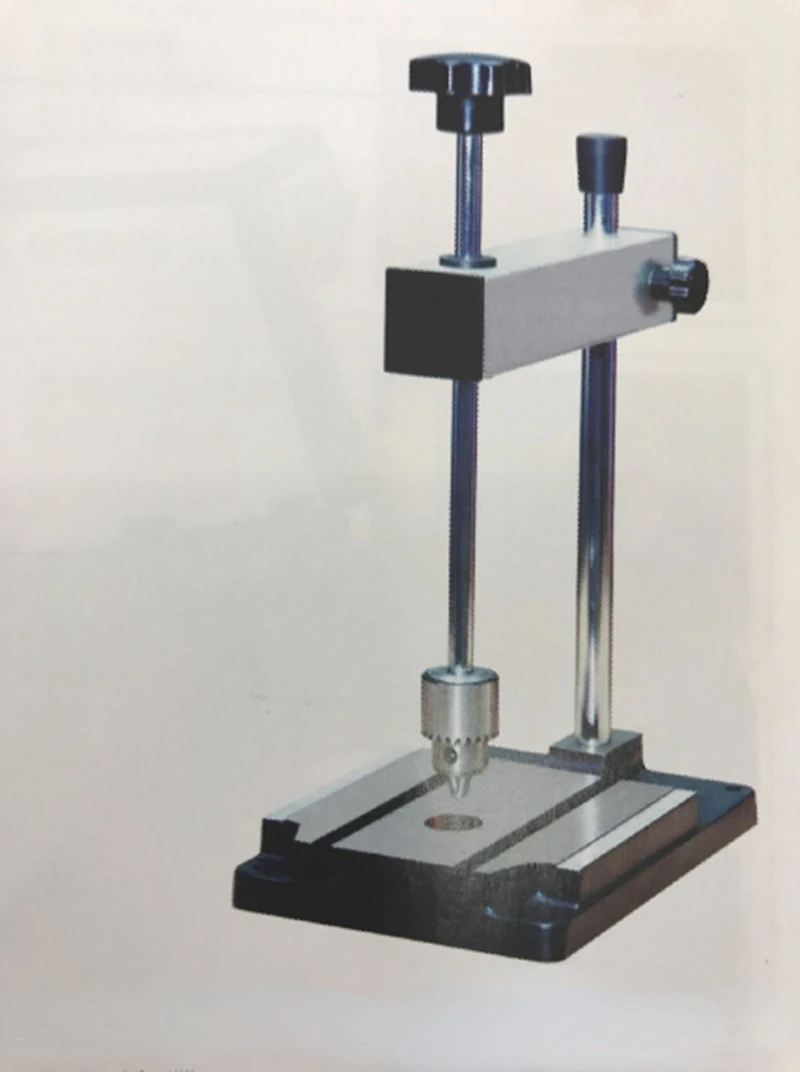 S / N: 20008 маленький ручной резьбонарезающий станок с ручным приводом без силовой технологии, микро резьбонарезающий станок
S / N: 20008 маленький ручной резьбонарезающий станок с ручным приводом без силовой технологии, микро резьбонарезающий станок