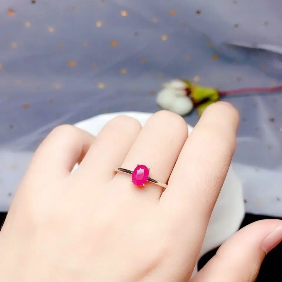 Natural Burmese Ruby Ring Women's Ring S925 Sterling Silver Plated White Gold Inlaid Red Gemstones
Natural Burmese Ruby Ring Women's Ring S925 Sterling Silver Plated White Gold Inlaid Red Gemstones