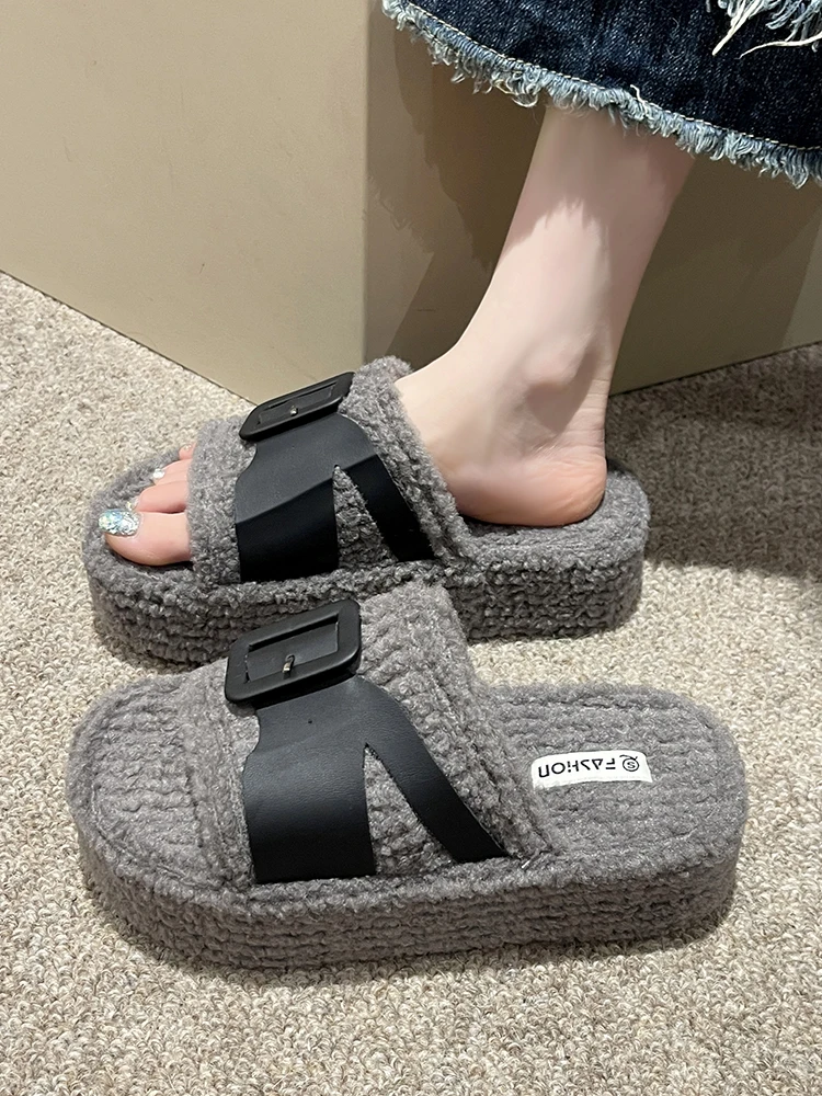 Flock Slippers Soft Fur Shoes Med Slipers Women Platform Slides Comfort Plush 2023 Flat with fur Rubber Short Shoes House Slippe
Flock Slippers Soft Fur Shoes Med Slipers Women Platform Slides Comfort Plush 2023 Flat with fur Rubber Short Shoes House Slippe