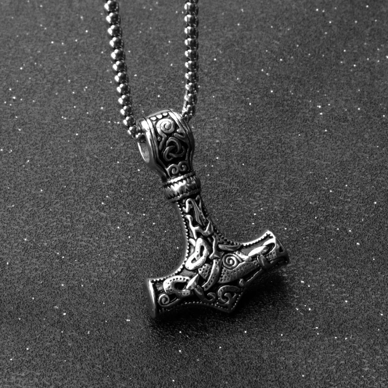 Nordic Viking Hammer Necklace Men Vintage Odin Pendant with Stainless Steel Chain
Nordic Viking Hammer Necklace Men Vintage Odin Pendant with Stainless Steel Chain