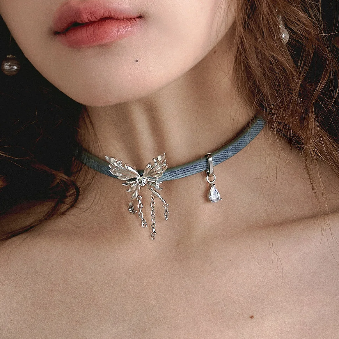2022 Fashion Water Drop Zircon Metal Butterfly Collar Necklace Design for Women Party Jewelry Gift
2022 Fashion Water Drop Zircon Metal Butterfly Collar Necklace Design for Women Party Jewelry Gift