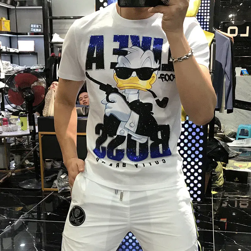 2022 summer new hot diamond ice silk short-sleeved t-shirt men's Korean version all-match trend handsome half-sleeve shirt
2022 summer new hot diamond ice silk short-sleeved t-shirt men's Korean version all-match trend handsome half-sleeve shirt