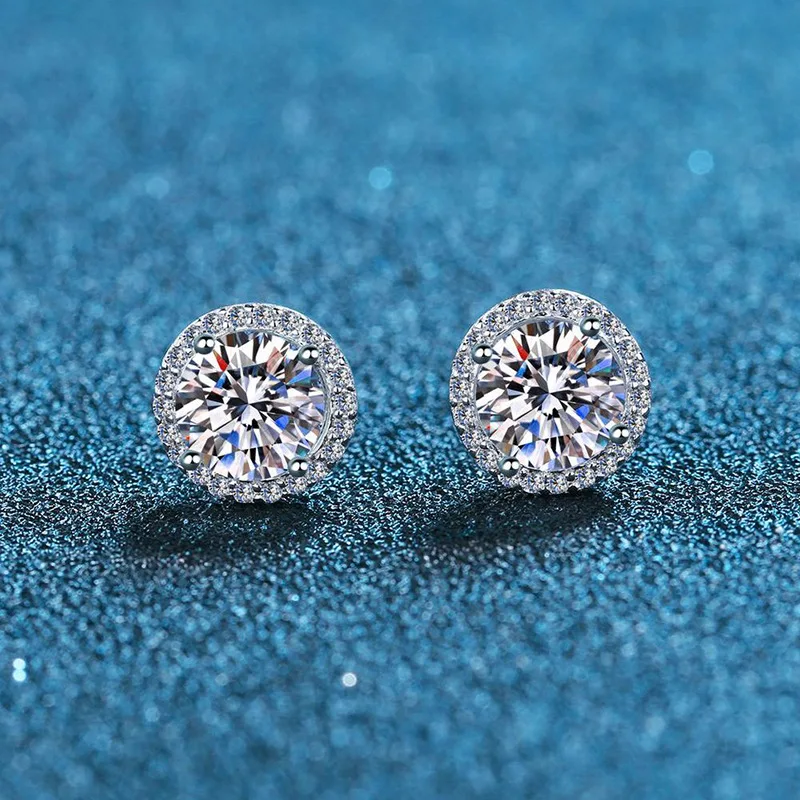 1CT Certified Moissanite Stud Earrings for Women Platinum Plating Sterling Silver Diamond Ear Studs Wedding Fine Jewelry
1CT Certified Moissanite Stud Earrings for Women Platinum Plating Sterling Silver Diamond Ear Studs Wedding Fine Jewelry