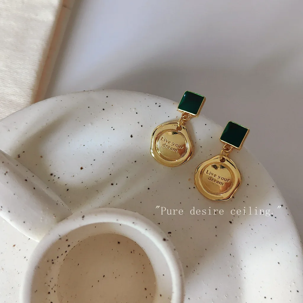 Niche Design Sense 925 Silver Pin Plated 14K Drop Glaze Stud Earrings Women's Temperament Earrings Japanese and Korean Earrings
Niche Design Sense 925 Silver Pin Plated 14K Drop Glaze Stud Earrings Women's Temperament Earrings Japanese and Korean Earrings