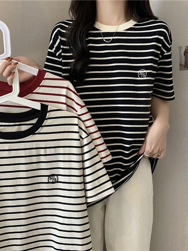 2023 Summer Women's Cotton T-shirt with Straps Classic Retro Short Sleeve Tee Shirt Loose Striped T-shirt for Women Korean Tee
2023 Summer Women's Cotton T-shirt with Straps Classic Retro Short Sleeve Tee Shirt Loose Striped T-shirt for Women Korean Tee