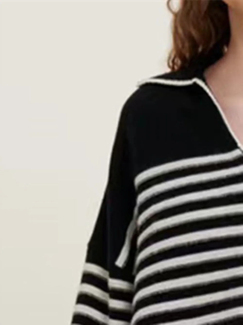 3 Colors Women's Contrast Color Striped Loose Sweater 2023 Spring New Ladies V-Neck Long-Sleeved Classic Versatile Knit Pullover
3 Colors Women's Contrast Color Striped Loose Sweater 2023 Spring New Ladies V-Neck Long-Sleeved Classic Versatile Knit Pullover
