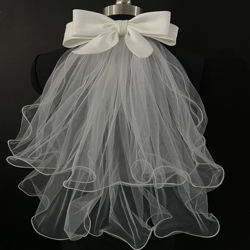 White Double Layer with Bowknot Cascade Bridal Wedding Veil with Comb
White Double Layer with Bowknot Cascade Bridal Wedding Veil with Comb