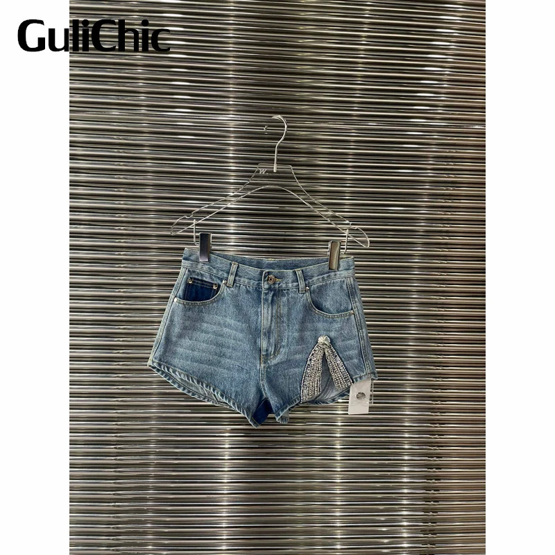 8.4 GuliChic Women Fashion Heavy Industry Rhinestone Beading Split Love Washed Denim Shorts
8.4 GuliChic Women Fashion Heavy Industry Rhinestone Beading Split Love Washed Denim Shorts