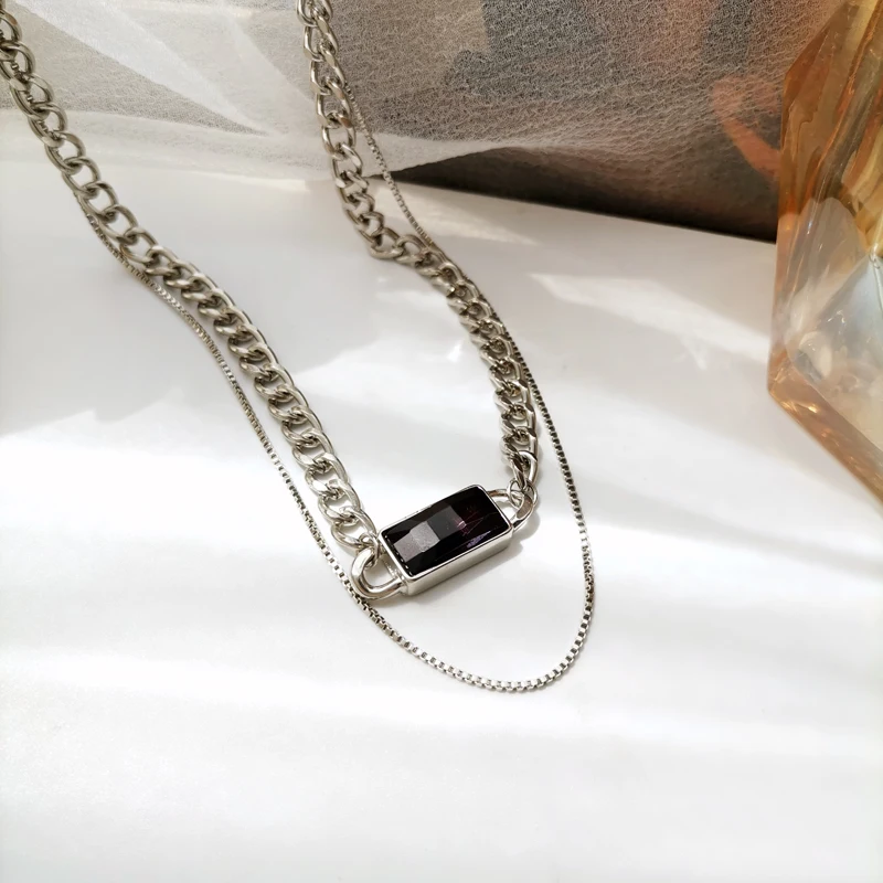 Retro Personalized Hip Hop Double Layer Necklace 2021 New Fashion Women's Neck Chain Black Pendant Girls Clavicle Chains1762
Retro Personalized Hip Hop Double Layer Necklace 2021 New Fashion Women's Neck Chain Black Pendant Girls Clavicle Chains1762