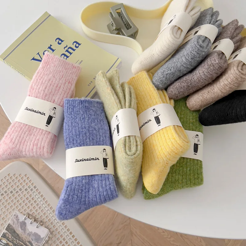 Solid Color Cashmere Wool Women Socks Japanese Fashion Winter Thick Warm Long Socks Women Girls Harajuku Thermal Sleeping Socks
Solid Color Cashmere Wool Women Socks Japanese Fashion Winter Thick Warm Long Socks Women Girls Harajuku Thermal Sleeping Socks