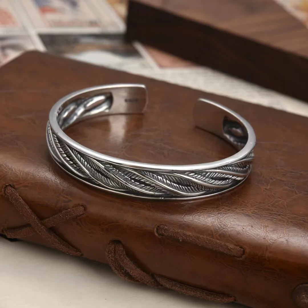 S925 Silver Fried Dough Twists Weave Vintage Wrought Bracelet Fashion Personality Adjustable Versatile Men's Bracelet
S925 Silver Fried Dough Twists Weave Vintage Wrought Bracelet Fashion Personality Adjustable Versatile Men's Bracelet