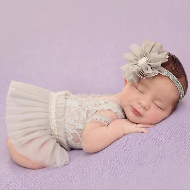 Newborn Photography Outfits Baby Girl Lace Ruffle Sleeveless Romper with Tutu Skirt Flower Headband Princess Photo Dress
Newborn Photography Outfits Baby Girl Lace Ruffle Sleeveless Romper with Tutu Skirt Flower Headband Princess Photo Dress