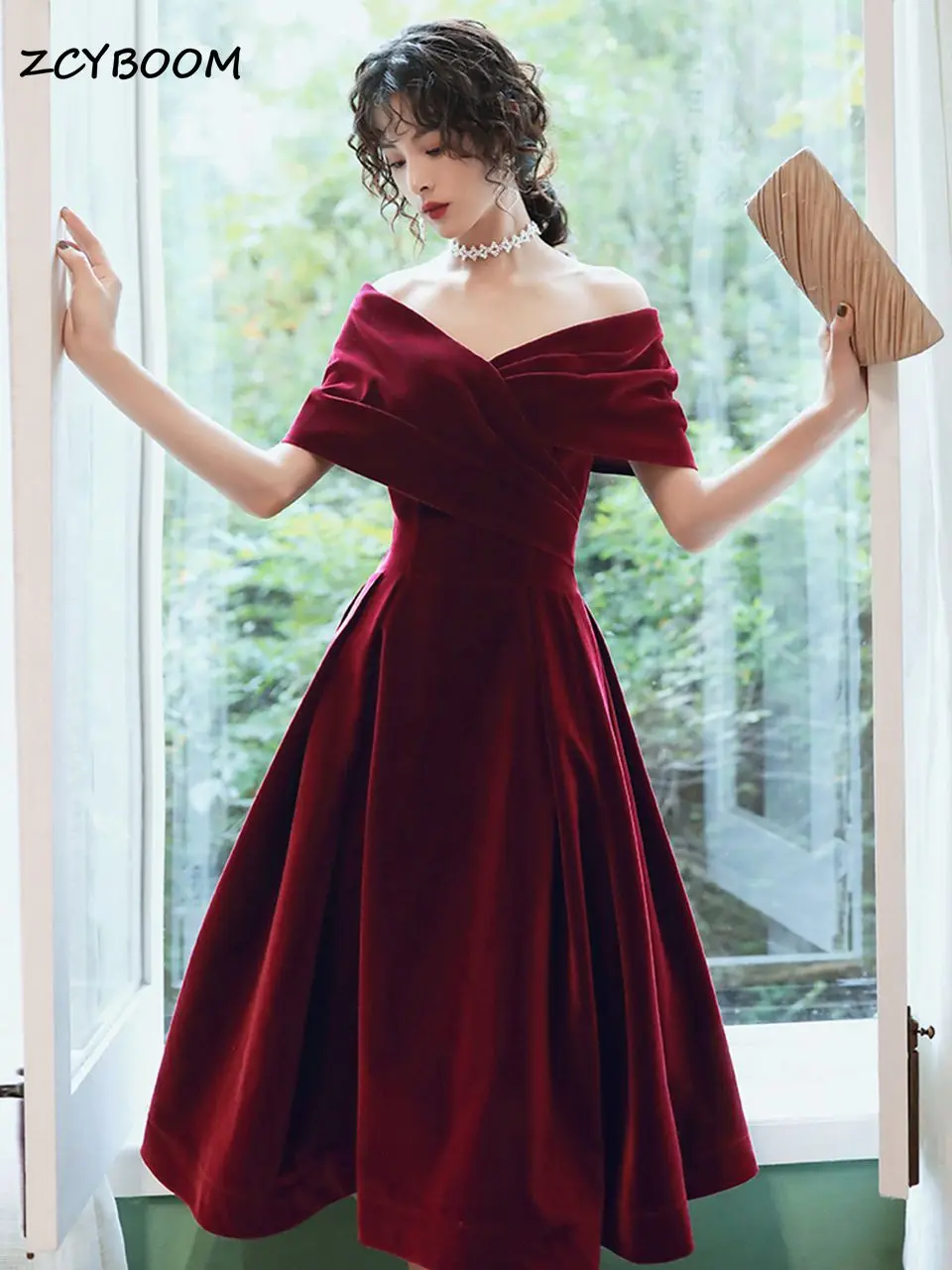 Elegant Burgundy Velvet A-Line Party Prom Gowns 2023 Off The Shoulder V-Neck Tea Length Evening Dresses For Women Robe De Soirée
Elegant Burgundy Velvet A-Line Party Prom Gowns 2023 Off The Shoulder V-Neck Tea Length Evening Dresses For Women Robe De Soirée