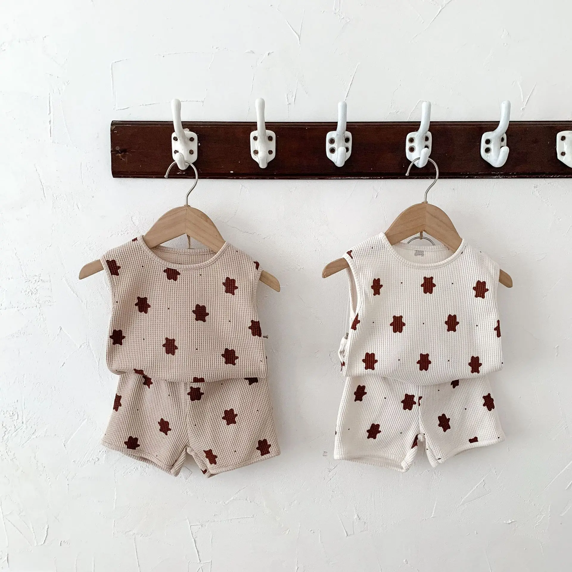 Infant Clothing New Born Baby Clothes Set Children Boy Cartoon Bear Sleeveless Tops And Shorts 2pcs Suit Toddler Boy Cotton Sets
Infant Clothing New Born Baby Clothes Set Children Boy Cartoon Bear Sleeveless Tops And Shorts 2pcs Suit Toddler Boy Cotton Sets