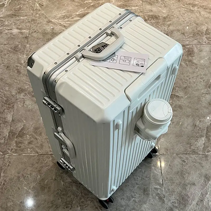 Large Capacity Travel Luggage Aluminum frame Suitcase pull rod Case 24/28/32 " with Cup Holder Travel Case Combination box
Large Capacity Travel Luggage Aluminum frame Suitcase pull rod Case 24/28/32 " with Cup Holder Travel Case Combination box