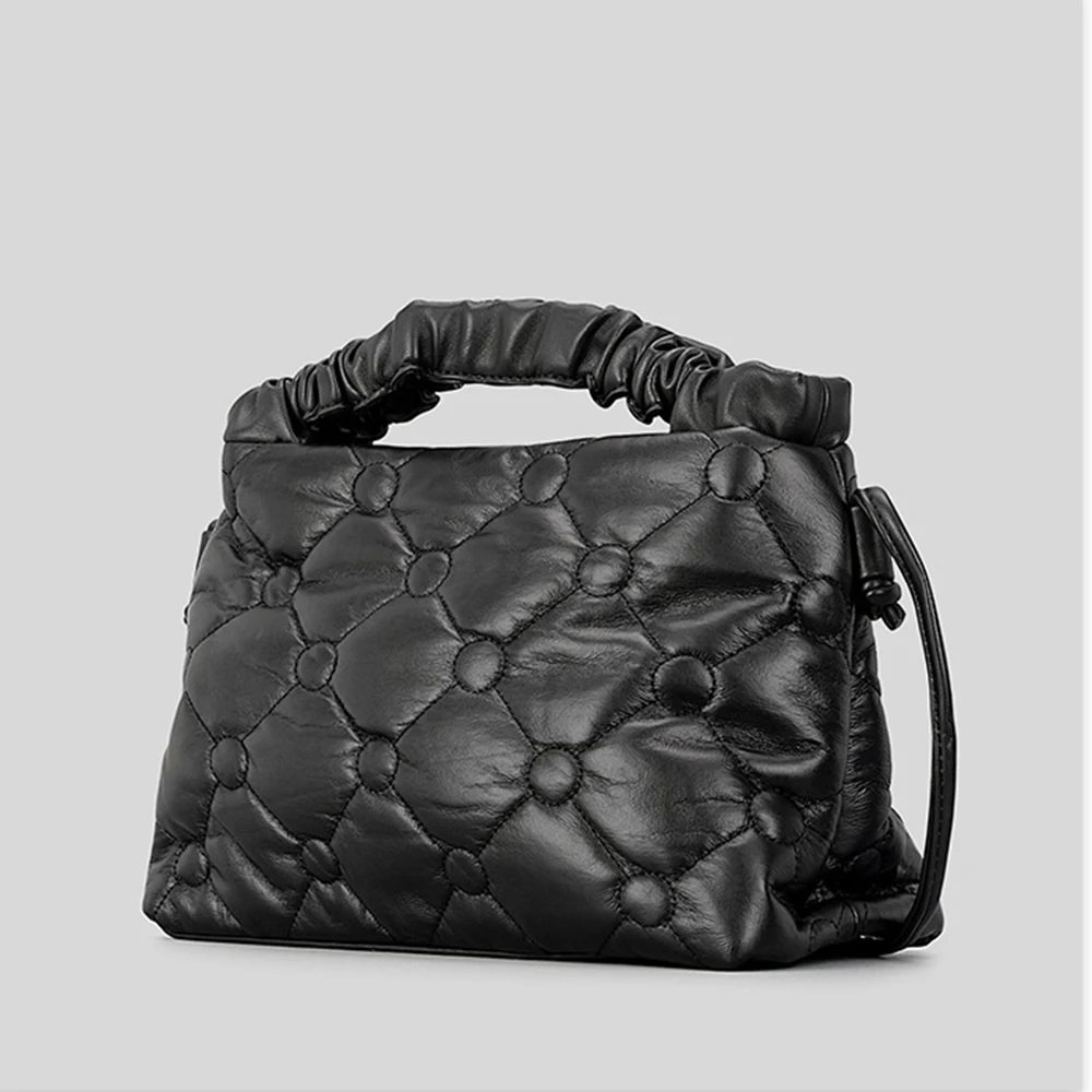 Designer Cotton Padded Shoulder Bag Luxury Down Quilted Women's Handbags High Quality Square Tote Crossbody Bags for Women 2023
Designer Cotton Padded Shoulder Bag Luxury Down Quilted Women's Handbags High Quality Square Tote Crossbody Bags for Women 2023