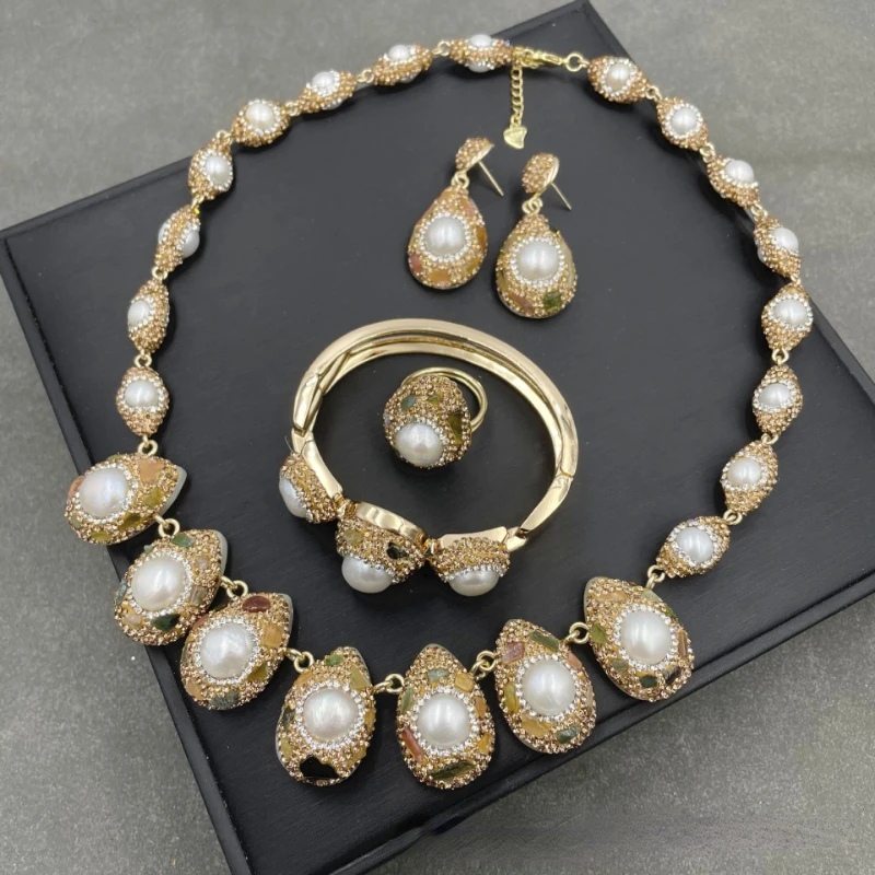 Natural Baroque shaped pearl tourmaline shell bottom necklace fashionable and exquisite wedding banquet jewelry set jewelry 
Natural Baroque shaped pearl tourmaline shell bottom necklace fashionable and exquisite wedding banquet jewelry set jewelry