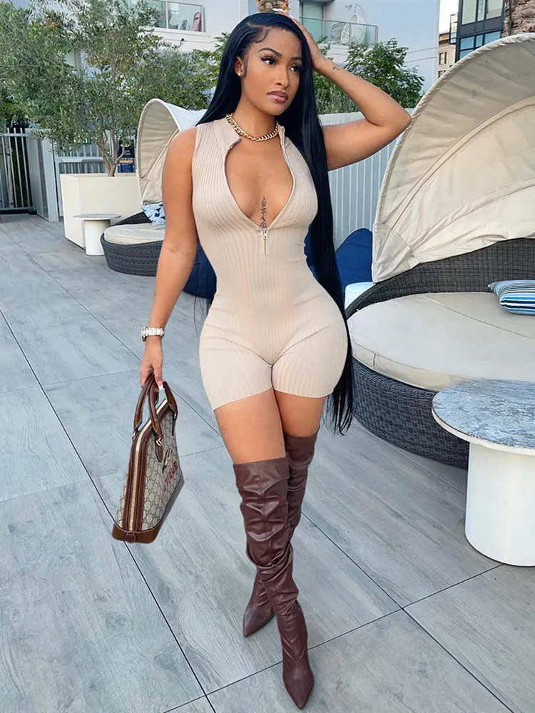 Sexy Women Sporty Zipper Sleeveless Rompers Playsuits Ribbed Knitted All In One Jumpsuit Women Shorts Summer Clothes
Sexy Women Sporty Zipper Sleeveless Rompers Playsuits Ribbed Knitted All In One Jumpsuit Women Shorts Summer Clothes