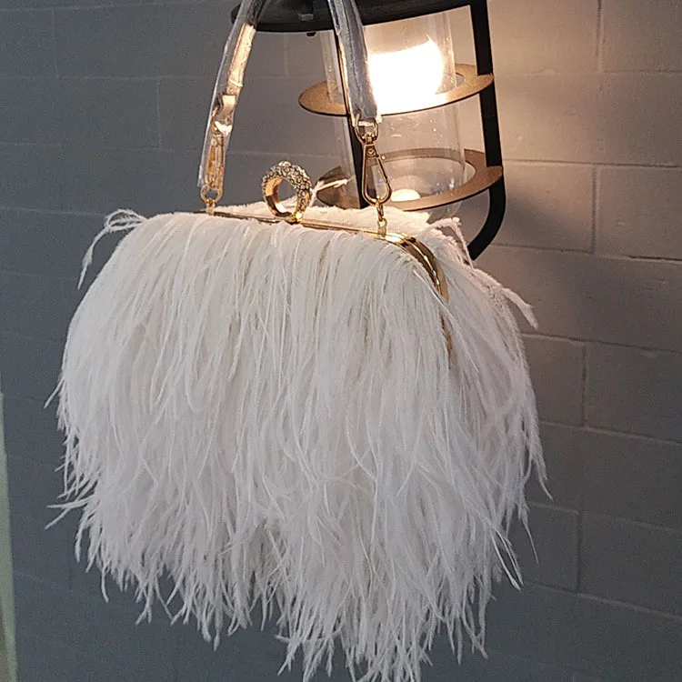 Tassel Large Capacity Tote Design Ostrich Hair Evening Bag Women Handbags Shoulder Bag Casual Bali Big Purse Sac A Main Femme
Tassel Large Capacity Tote Design Ostrich Hair Evening Bag Women Handbags Shoulder Bag Casual Bali Big Purse Sac A Main Femme
