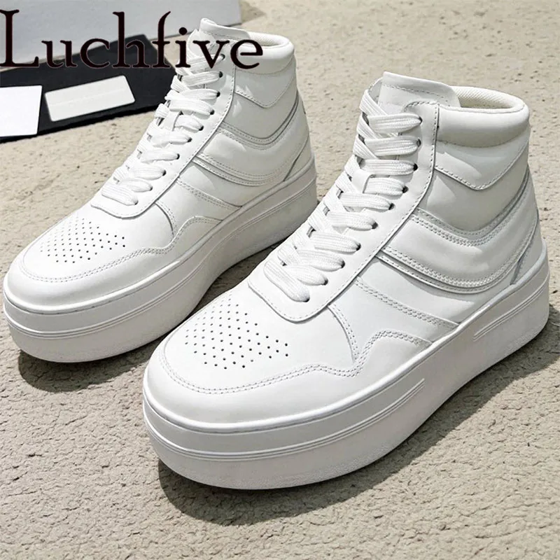 2022 Luchfive New Leather Platform Flats Shoes Women Lace Up Round Toe Thick Sole Shoes Brand White Casual Daily Shoes
2022 Luchfive New Leather Platform Flats Shoes Women Lace Up Round Toe Thick Sole Shoes Brand White Casual Daily Shoes