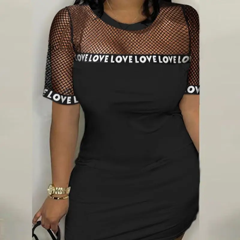 Женское платье-футболка с коротким рукавом, круглым вырезом и высокой талией
Женское платье-футболка с коротким рукавом, круглым вырезом и высокой талией