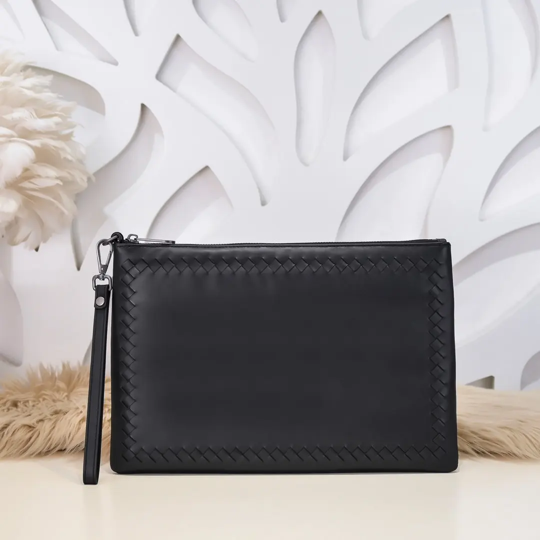 2023 new fashion business leather woven handbag men's briefcase leather handbag men's bag
2023 new fashion business leather woven handbag men's briefcase leather handbag men's bag