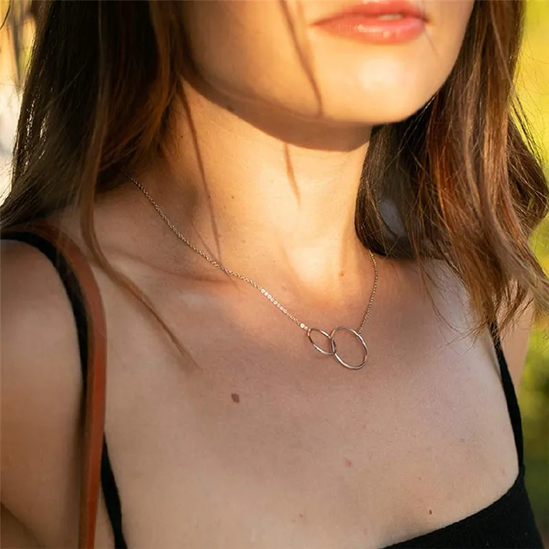 2022 Simple geometric double circle double ring necklace European and American accessories
2022 Simple geometric double circle double ring necklace European and American accessories