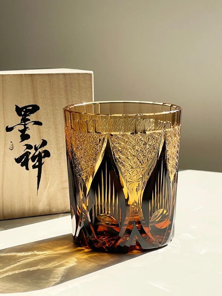 Хрустальное стекло в японском стиле, стакан с золотыми хризантемами ручной работы, стакан для виски, винтажное ремесло
Хрустальное стекло в японском стиле, стакан с золотыми хризантемами ручной работы, стакан для виски, винтажное ремесло