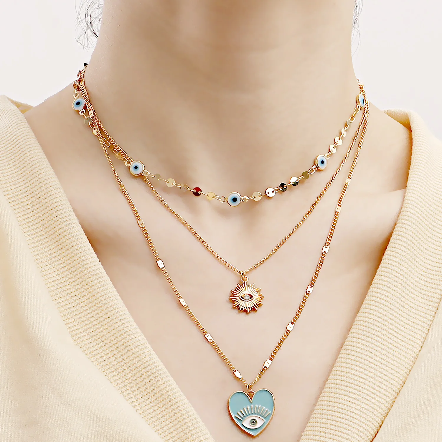 Vintage Multilayered Evil Eye Necklaces for Women Trendy Retro Collarbone Chain Heart Eye Pendant Chokers Trendy Charm Jewelry
Vintage Multilayered Evil Eye Necklaces for Women Trendy Retro Collarbone Chain Heart Eye Pendant Chokers Trendy Charm Jewelry