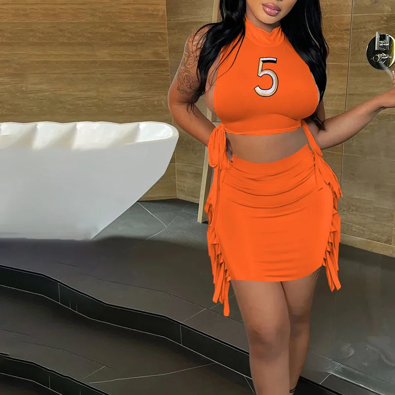 Tassel Letter Print Two Piece Set Women Sexy Sleeveless Bandage Side Cut Out Top+Solid Skinny Skirt Lady Streetwear 2022
Tassel Letter Print Two Piece Set Women Sexy Sleeveless Bandage Side Cut Out Top+Solid Skinny Skirt Lady Streetwear 2022