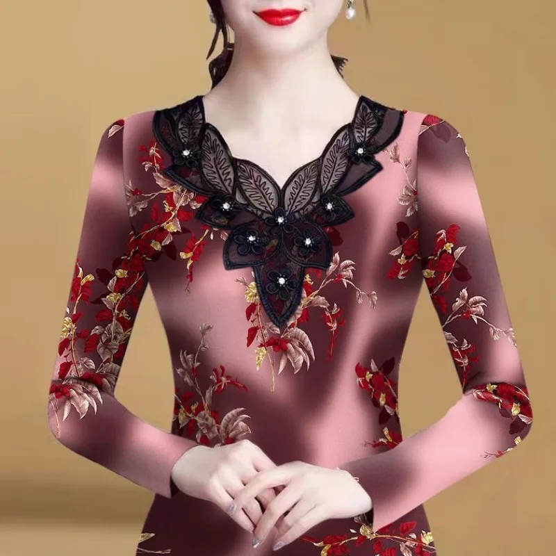 Women's Elegant V-neck Lace Spliced Flowers Slim Tops 2023 Autumn and Winter New Fashion Printed Long Sleeve Pullover T-shirt
Women's Elegant V-neck Lace Spliced Flowers Slim Tops 2023 Autumn and Winter New Fashion Printed Long Sleeve Pullover T-shirt
