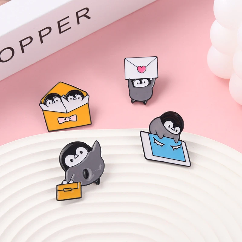 Cute Animal Series Penguin Postman Enamel Lapel Pins Custom Cute Envelope Love Penguin Brooches Shirt Badge Jewelry Gift For Kid
Cute Animal Series Penguin Postman Enamel Lapel Pins Custom Cute Envelope Love Penguin Brooches Shirt Badge Jewelry Gift For Kid