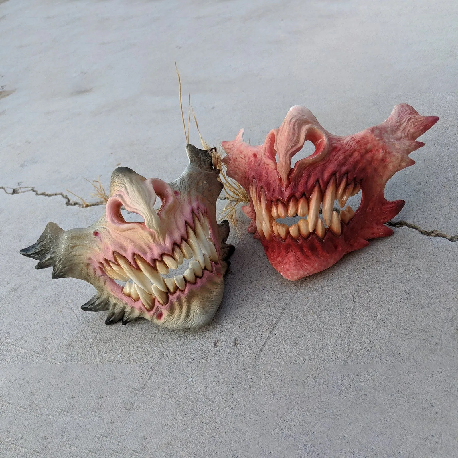 Женские маски для Хэллоуина, забавная супермягкая косплей маска для взрослых, игрушка, маска зла, костюм, украшение, страшная маска на половину лица
Женские маски для Хэллоуина, забавная супермягкая косплей маска для взрослых, игрушка, маска зла, костюм, украшение, страшная маска на половину лица