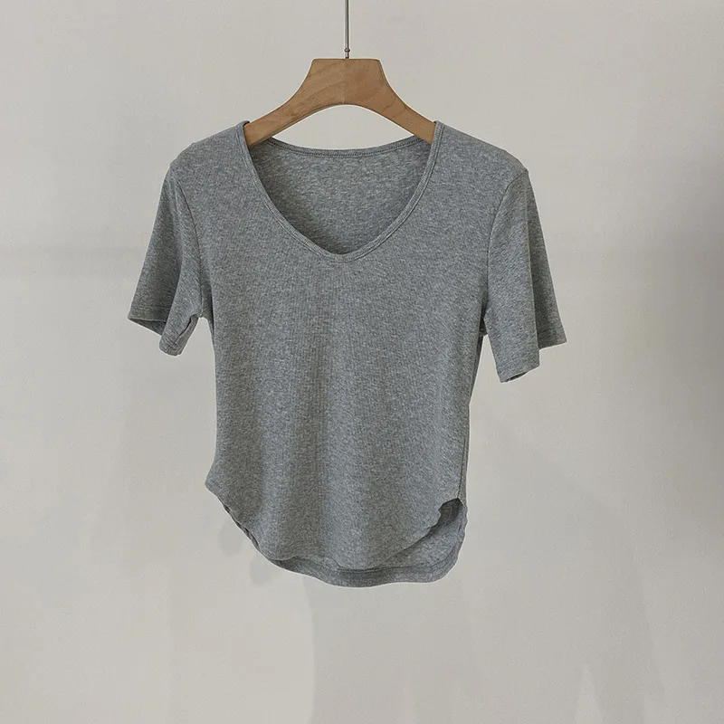 2022 NEW FASHION WOMEN 2022 V-neck short-sleeved casual solid color T-shirt summer bottoming shirt
2022 NEW FASHION WOMEN 2022 V-neck short-sleeved casual solid color T-shirt summer bottoming shirt