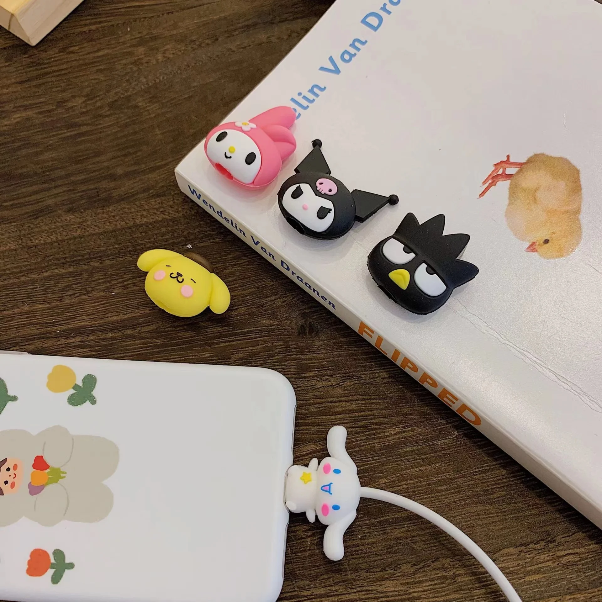Take A Bite of The Data Cable Protector, Cinnamoroll My Melody Kuromi Universal Charging Cable Charging Anti-break Fixing Device
Take A Bite of The Data Cable Protector, Cinnamoroll My Melody Kuromi Universal Charging Cable Charging Anti-break Fixing Device