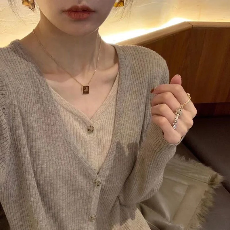 A-z 26 Letters Necklace Square Summer Korean Fashion Personality Golden Jewelry Accessories Collares Party Birthday Gifts Couple
A-z 26 Letters Necklace Square Summer Korean Fashion Personality Golden Jewelry Accessories Collares Party Birthday Gifts Couple