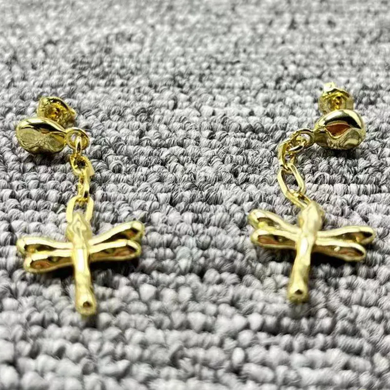 2022 new UNOde50 exquisite fashion electroplating 925 14K dragonfly earrings party jewelry gifts
2022 new UNOde50 exquisite fashion electroplating 925 14K dragonfly earrings party jewelry gifts