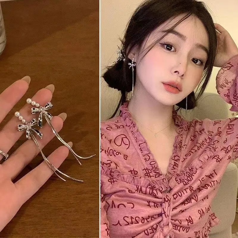 Pearl Earrings 2022 new women's sterling silver style bow hit the Internet celebrity hook earrings jewelry
Pearl Earrings 2022 new women's sterling silver style bow hit the Internet celebrity hook earrings jewelry