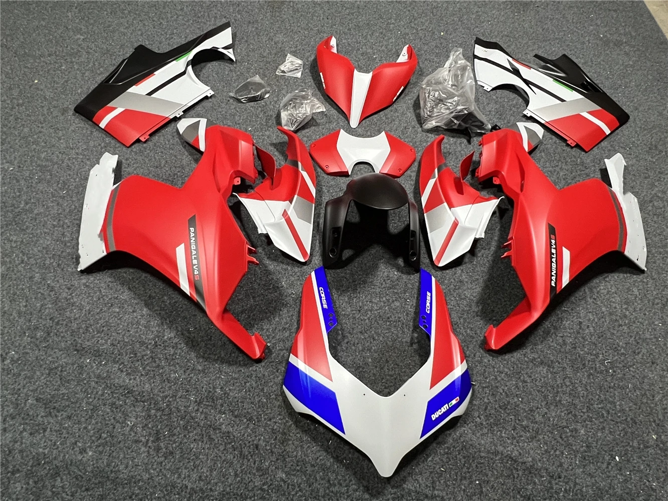Fairings Kit Fit For Panigale V4 V4S 2018 2019 2020 Bodywork Set 18 19 20 21 Abs High Quality Injection Red White Blue
Fairings Kit Fit For Panigale V4 V4S 2018 2019 2020 Bodywork Set 18 19 20 21 Abs High Quality Injection Red White Blue