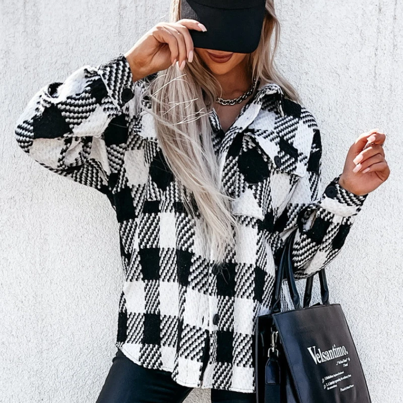 Autumn and Winter Long-sleeved 2023 Houndstooth Printed Woolen Coat Feminine Temperament Trend Women's Straight Casual Coat
Autumn and Winter Long-sleeved 2023 Houndstooth Printed Woolen Coat Feminine Temperament Trend Women's Straight Casual Coat
