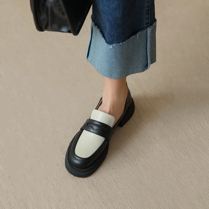 Luxury brand 2022 new spring loafers women's high heels shoes genuine leather mixed color retro oxford shoes female casual shoes
Luxury brand 2022 new spring loafers women's high heels shoes genuine leather mixed color retro oxford shoes female casual shoes