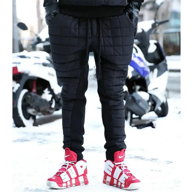Men's Brushed Sports Cotton Pants Autumn And Winter Solid Color Knitted Stitched Checkered Quilted Lace Up Cotton Leggings
Men's Brushed Sports Cotton Pants Autumn And Winter Solid Color Knitted Stitched Checkered Quilted Lace Up Cotton Leggings