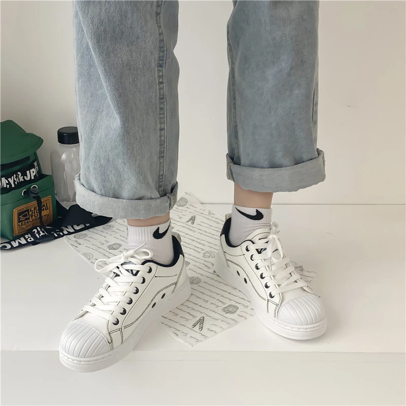 Classics Training Shoes Women Fashion Sneakers Unisex Shoes Woman High Quality Casual Loafers Ladies Flats Student Skateboard 
Classics Training Shoes Women Fashion Sneakers Unisex Shoes Woman High Quality Casual Loafers Ladies Flats Student Skateboard