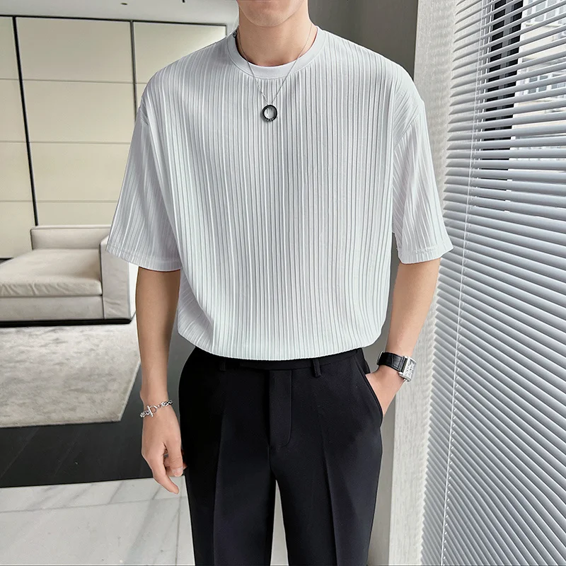 Summer Pleated T-shirt Men Slim Fashion Casual Ice Silk T-shirt Men Korean Black White Short-sleeved T Shirt Mens Top M-2XL
Summer Pleated T-shirt Men Slim Fashion Casual Ice Silk T-shirt Men Korean Black White Short-sleeved T Shirt Mens Top M-2XL
