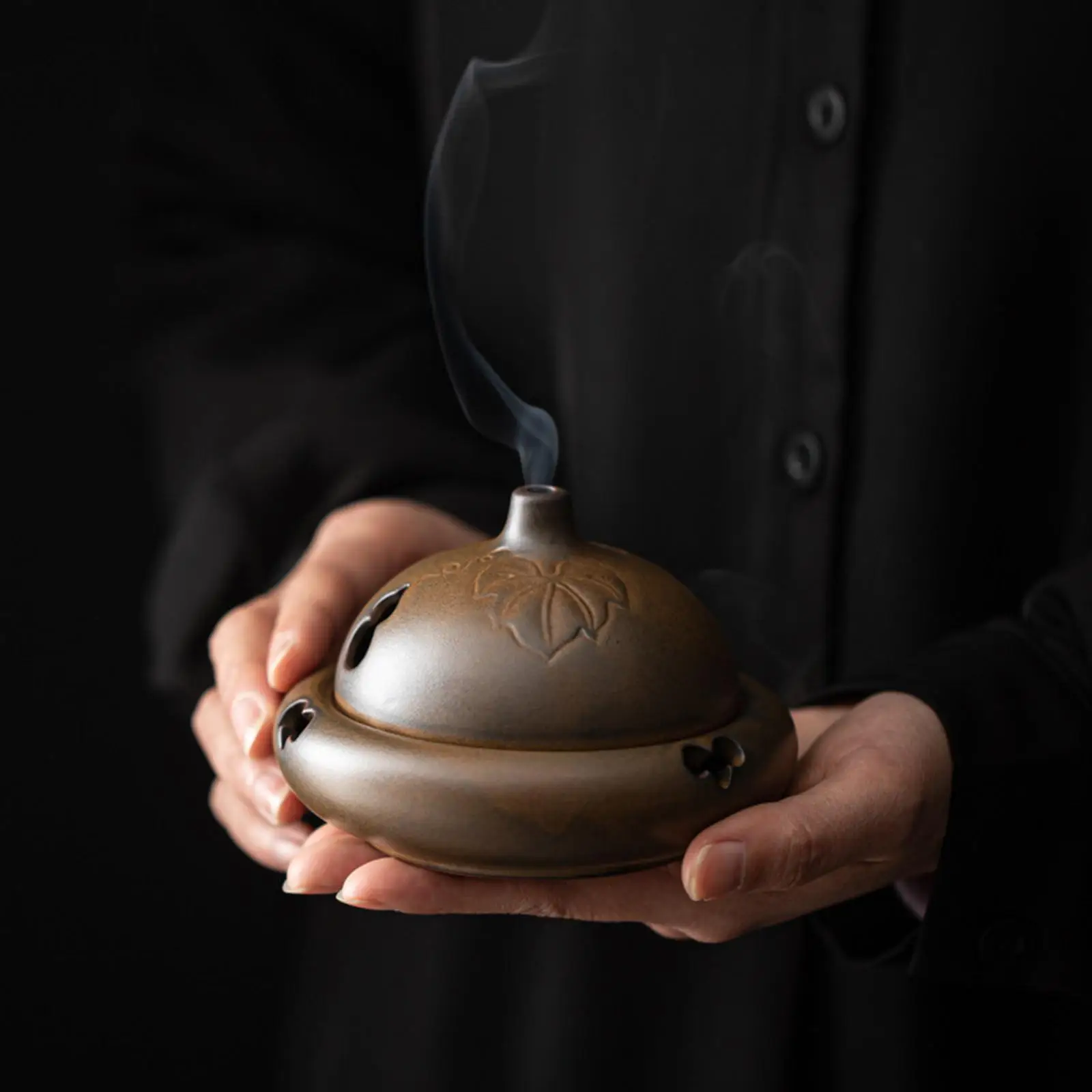 Фарфоровый держатель для благовоний, керамическая подставка ручной работы для дома, чайной комнаты, ароматерапии, настольное украшение
Фарфоровый держатель для благовоний, керамическая подставка ручной работы для дома, чайной комнаты, ароматерапии, настольное украшение